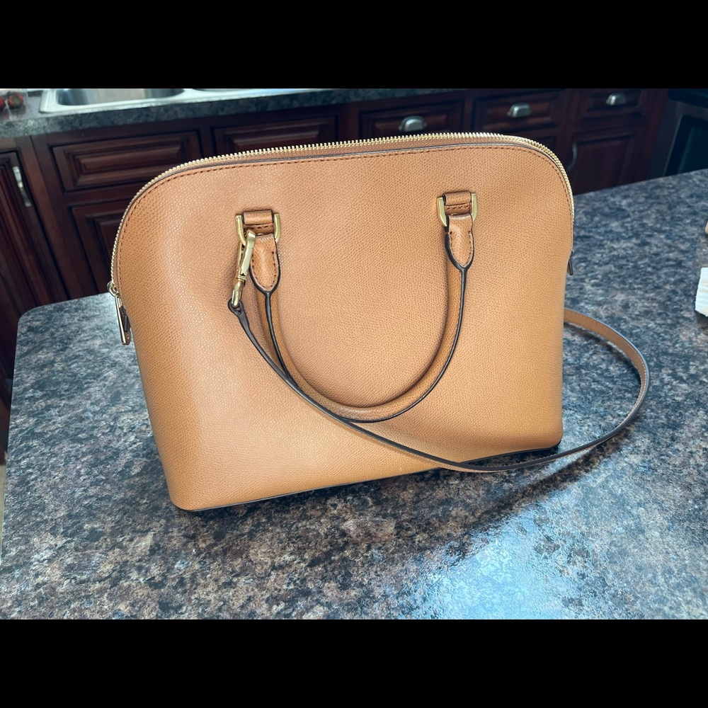 Brand new never carried Michael Kors - Picture 4 of 9